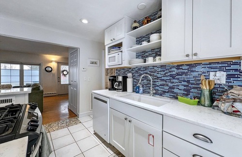 Wrightsville House | Riverfront Retreat w/Beach & Boat Access