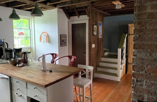 Cohoes House | Riverfront rustic mansion housen