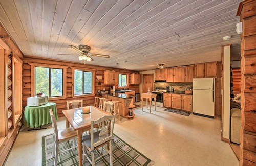 Troy Cabin | Riverfront Troy Cabin Ready with Bikes & Rafts!