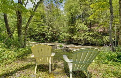 Bridgewater Corners House | Riverfront Vermont Vacation Rental w/Hot Tub
