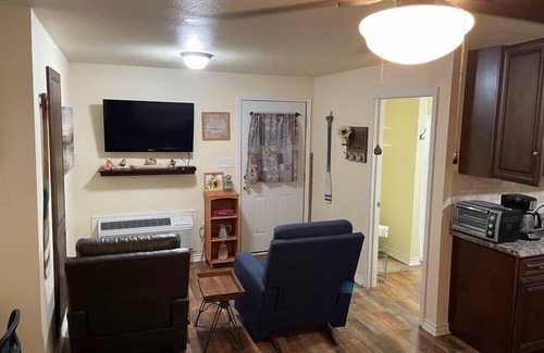 Bastrop Apartment | RiverNook Pet Friendly Zen River Retreat