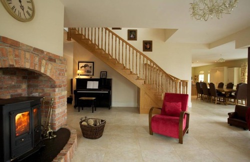 Carndonagh Bed & Breakfast | Riversdale Country House - Deluxe King Room