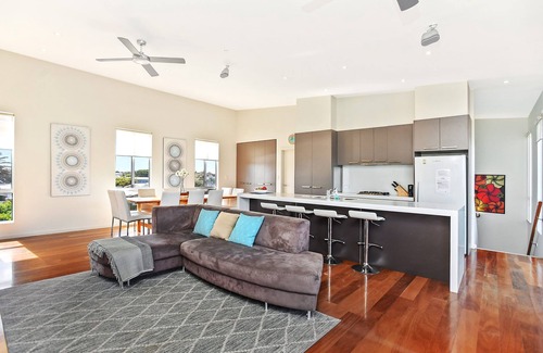 Goolwa South House | RiverSea Beach House – 200m to Iconic Goolwa Beach