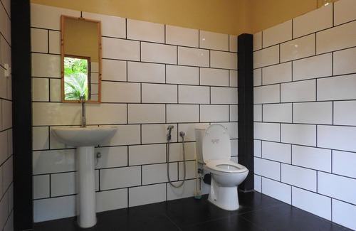 Debarawewa House | Riverside Cabana Yala