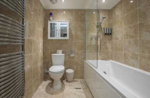 Grove Apartment | Riverside Central Kingston Flat 1B