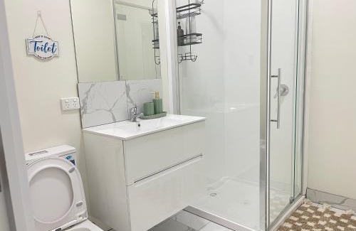 Cobram Hotel | Riverside Hotel