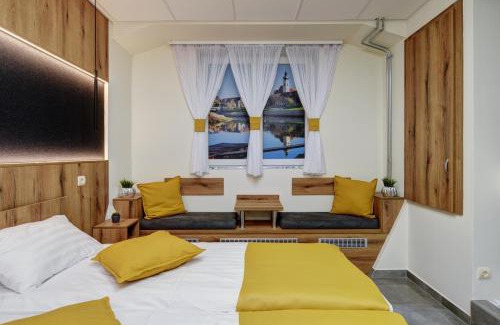 Gyor House | Riverside Inn - dunaparti szuterén