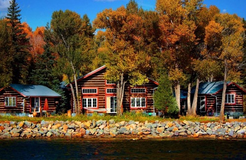 Alpine Village Cabin | Riverside Meadows Cabins