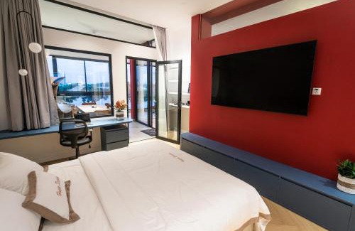 Daun Penh Apartment | Riverside Panorama