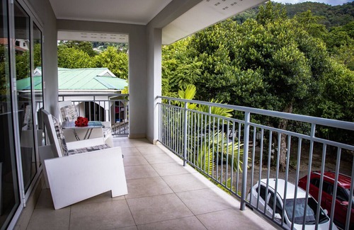 Beau Vallon Apartment | RIVERSIDE RESIDENCE Beau Vallon