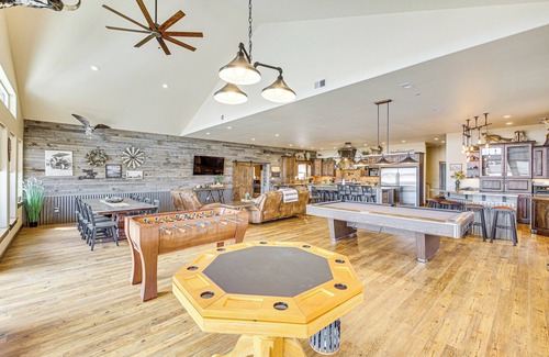 Bridgeport Cabin | Riverside Retreat in Bridgeport w/Game Room!