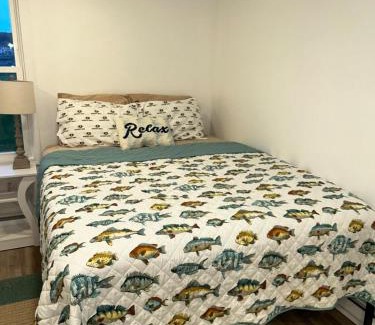 Harmarville Apartment | Riverside Retreat