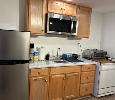 Harmarville Apartment | Riverside Retreat