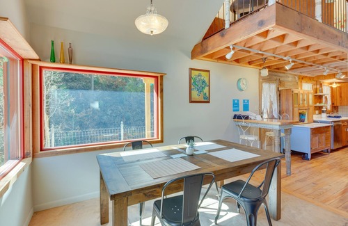 Taos House | Riverside Retreat w/Screened Porch: 6 Mi to Taos!