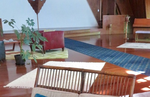 Innisfail House | Riverview Mid Century Modern Church