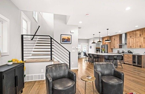Duluth House | RiverWest Retreat-Base Spirit Mtn-Sauna-Dog Friendly-20% off Bike Rentals