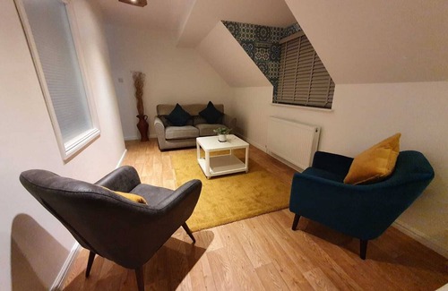 Langstone Apartment | Riverwood Retreat - Self Contained Lux Apartment