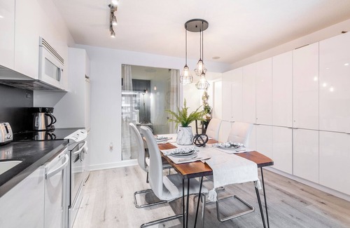 CityPlace Apartment | Rivetstays - The Parade
