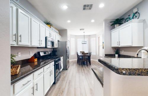 Cooper Commons House | Riviera Retreat