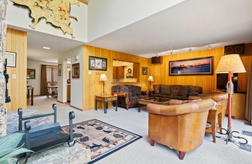 Teton Village Villa | RMR: Wind River 4 Condo in Teton Village