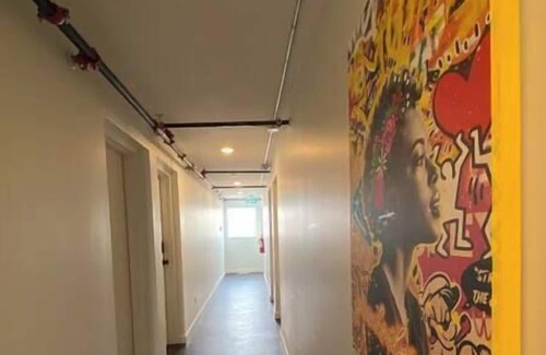 Clairmont Apartment | RNDup Urban Lofts Exec Single Room Modern and Trendy!