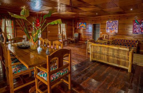 Monte Cafe House | Roça Saudade Guest House