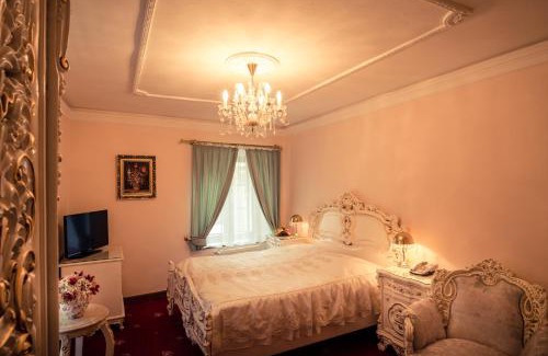 Cesky Krumlov Hotel | Rožmberský dvůr