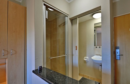 Brakpan Hotel | Road Lodge Carnival City