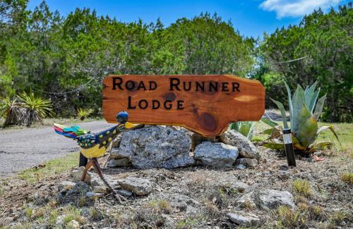 La Hacienda Estates House | Road Runner Lodge