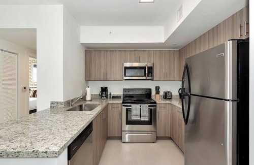 Coral Way Apartment | Roami at Grove 27 | Coconut Grove | 1BR #08