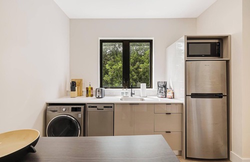 Midtown Apartment | Roami at The Palace | 2 Bedroom | King #05