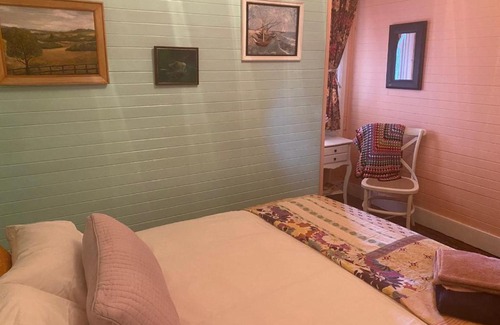 Wyndham House | Robbie Burns Hotel