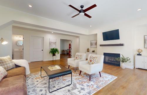 Adairsville House | Robbins Creek Retreat