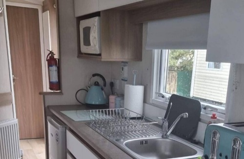 Gwaenysgor Near Prestatyn House | Robin hood rhyl, dog friendly, wifi, decking
