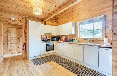 Llanbedr Cottage | ROBIN LODGE, family friendly, character holiday cottage in Llanbedr