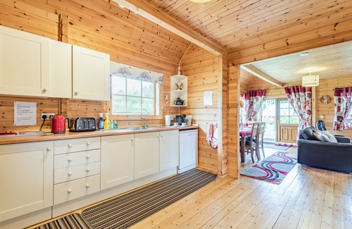 Llanbedr Cottage | ROBIN LODGE, family friendly, character holiday cottage in Llanbedr