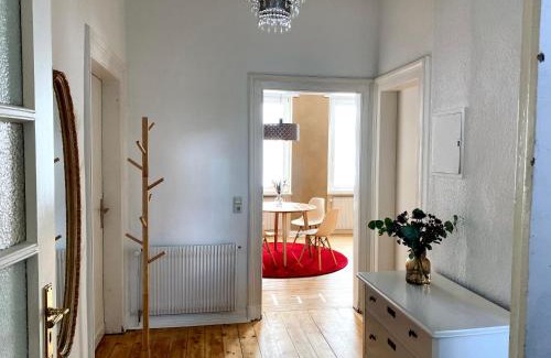 Detmold Apartment | Robins Nest - Charmanter Altbau, zentral & ruhig, inkl Parkplatz