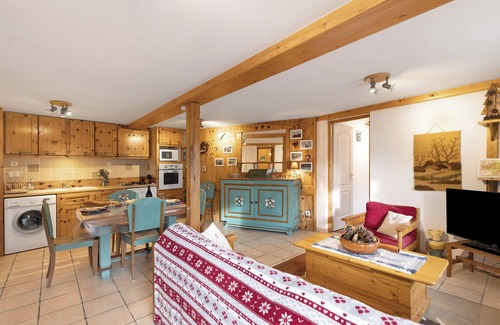 La Cabanasse Apartment | Roc del Boc – Mountain view, peaceful and cozy stay in La Cabanasse with 2 bedrooms and BBQ