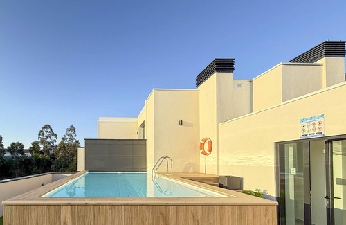 Sanxenxo Apartment | Rocafort apartment, with swimming pool, meters from the beach