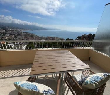 Roquebrune-Cap-Martin Apartment | RocaMare - entre Monaco et Menton, près des plages