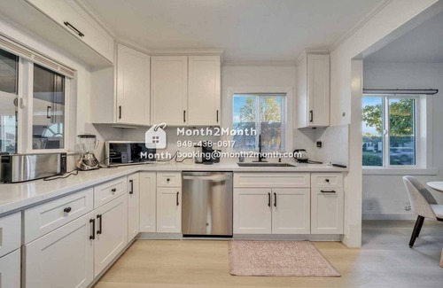 Mayflower Village House | Rochelle Retreat #42336