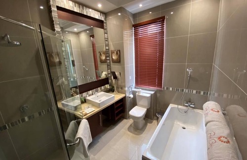 Nkwatia Hotel | Rock City Hotel
