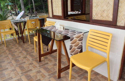 Coron House | Rock Island Eres Bella