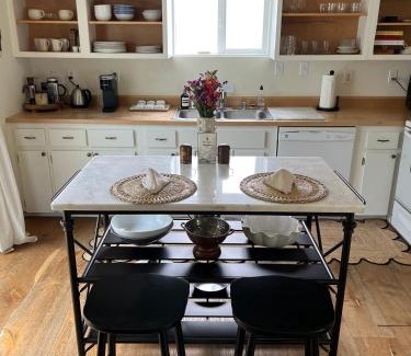 Westhaven-Moonstone House | Rock Rose Cottage