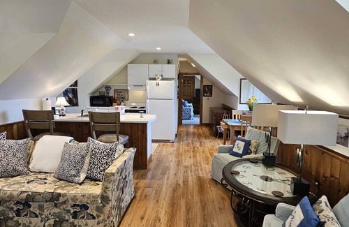 Hulls Cove Apartment | Rockbilt Cottage Loft-Cozy comfort with breathtaking views of Frenchmans Bay, 4 minutes to Acadia