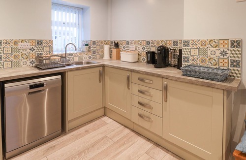 Staithes Cottage | ROCKFISH COTTAGE, family friendly, with open fire in Staithes