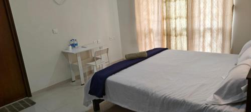 Oragadam Bed & Breakfast | Rockfort stay inn