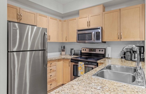 Cougar Creek Condo | Rockies View Soak- hot tub, pool, free parking, view, 3BR, sleeps 10 -TL