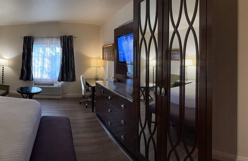 Rocklin Hotel | Rocklin Park Hotel, Trademark Collection by Wyndham
