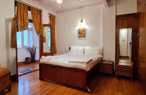 Bemloi House | Rockpoint - Mall Road Serviced Homes